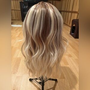 Dimensional Highlighted Blonde Lace Front Wig | BNIP